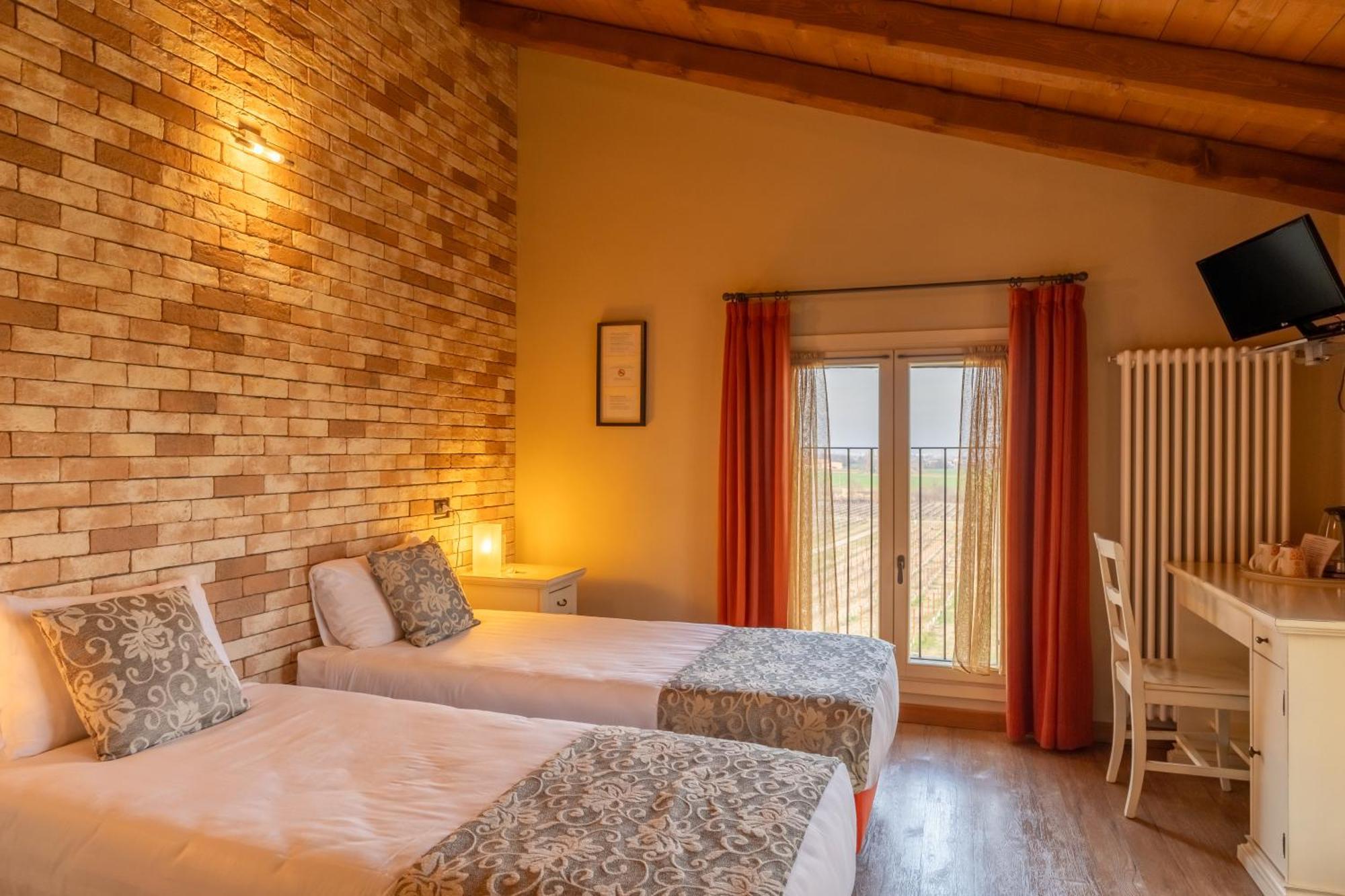 Agriturismo La Razza Реджо-нель-Емілія Екстер'єр фото
